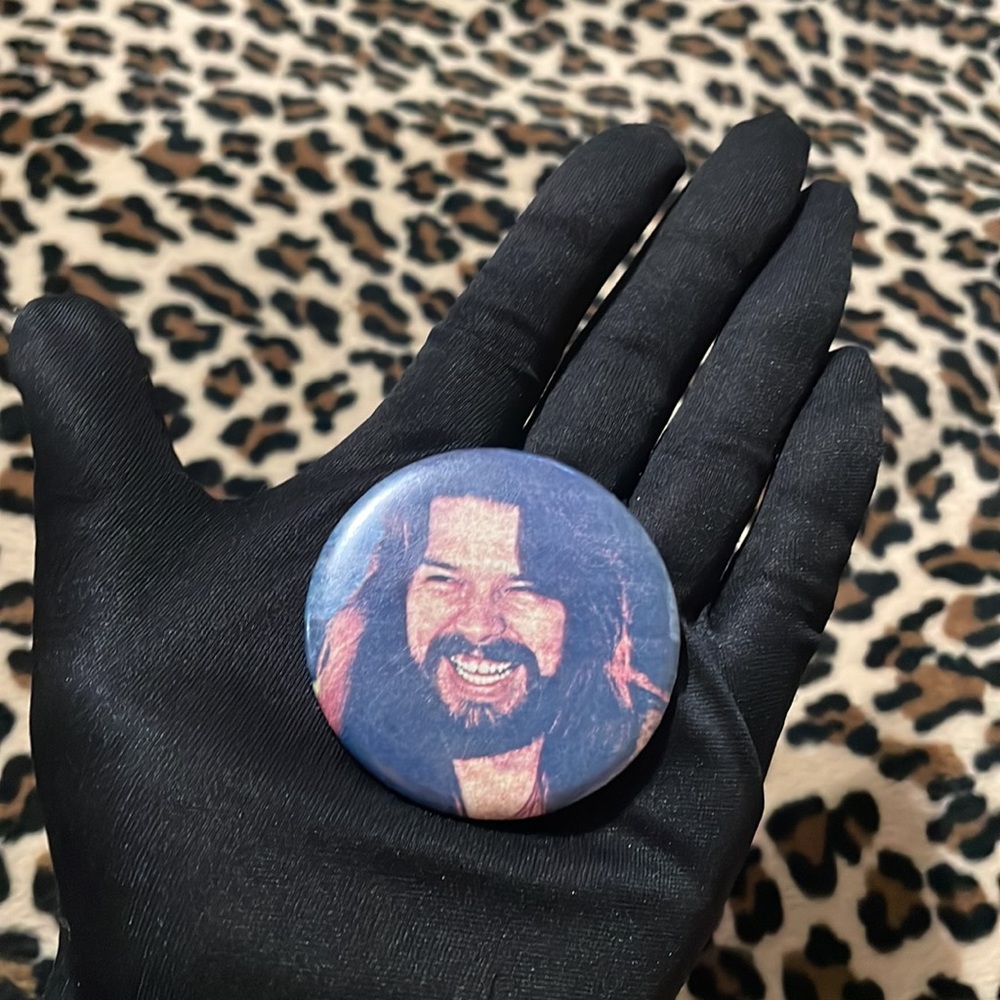 BOB SEGER 🎸 Vintage Rock Button Pin Pinback Rock Logo Collectible Silver Bullet - Picture 11 of 11